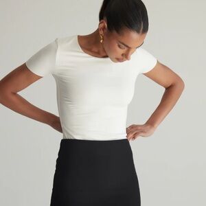 Re Ona Crewneck fitted T shirt